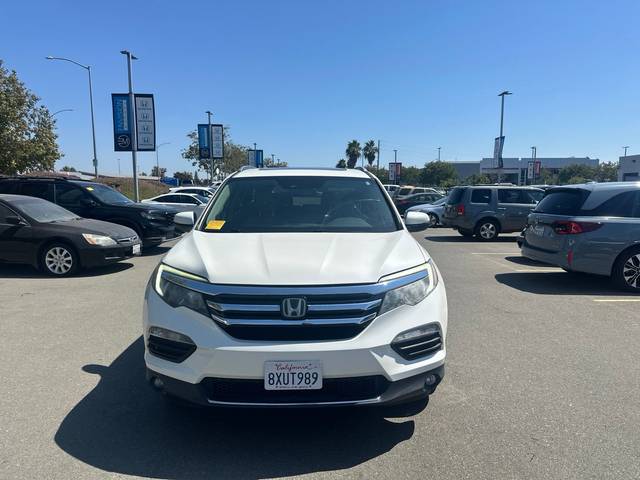 2018 Honda Pilot Touring AWD photo