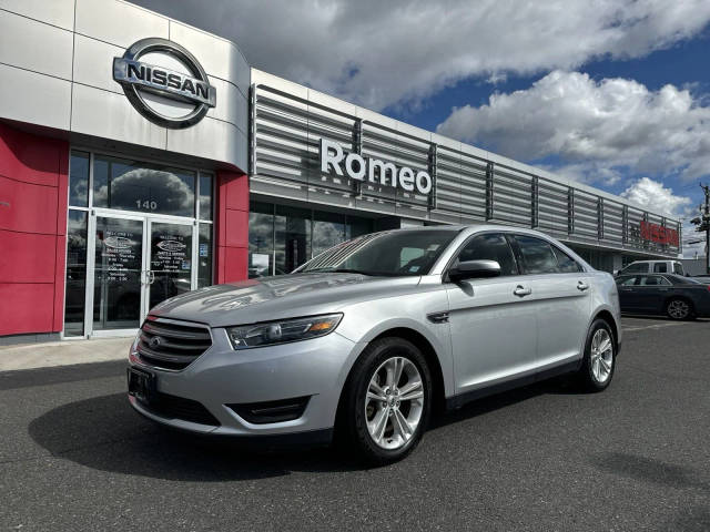 2018 Ford Taurus SEL FWD photo