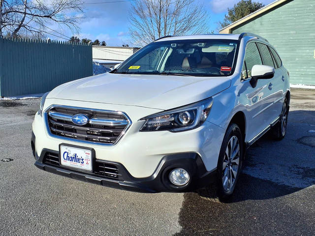 2018 Subaru Outback Touring AWD photo