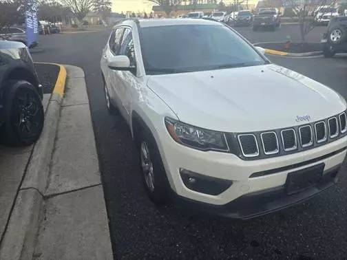 2018 Jeep Compass Latitude FWD photo