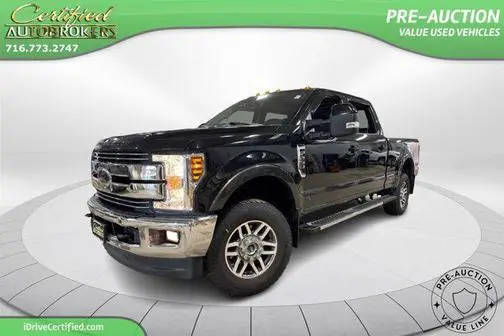 2018 Ford F-250 Super Duty LARIAT 4WD photo