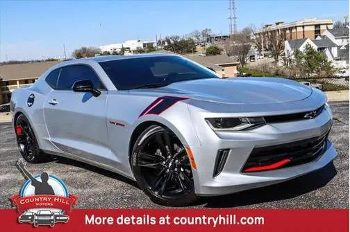 2018 Chevrolet Camaro 1LT RWD photo
