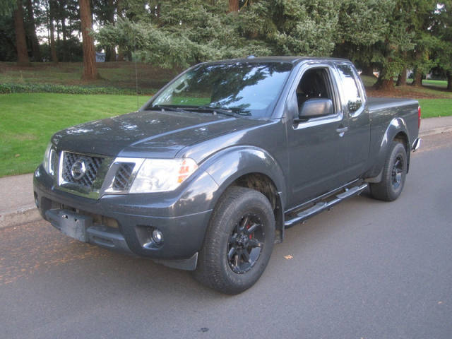 2015 Nissan Frontier SV 4WD photo