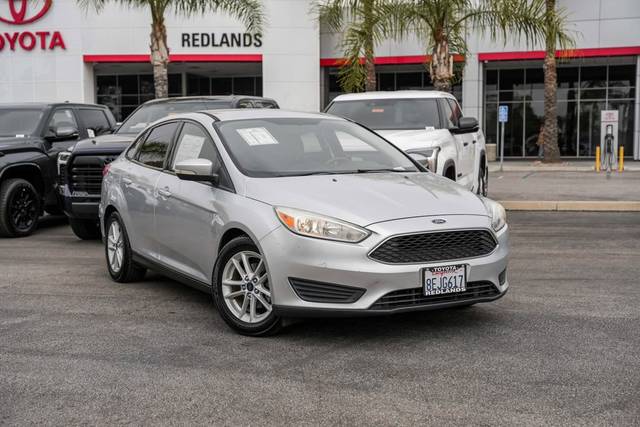 2016 Ford Focus SE FWD photo