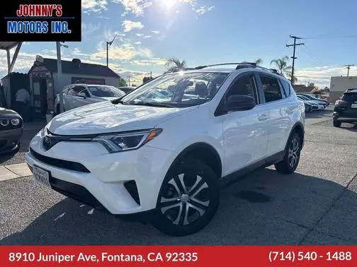 2018 Toyota RAV4 LE FWD photo