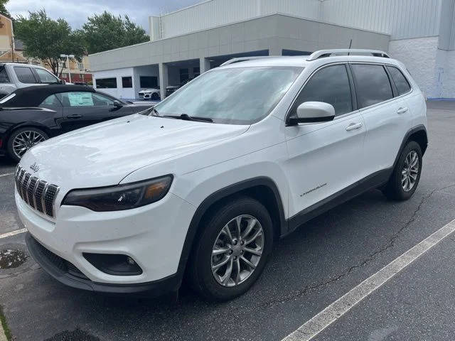 2019 Jeep Cherokee Latitude Plus FWD photo