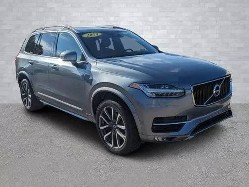 2018 Volvo XC90 Momentum AWD photo