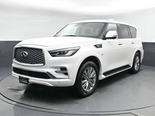 2018 Infiniti QX80 4WD photo