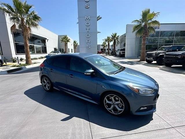 2018 Ford Focus ST FWD photo