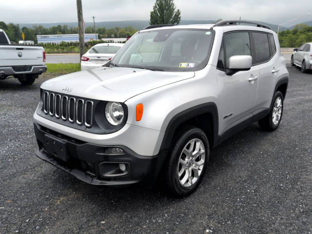 2018 Jeep Renegade Latitude 4WD photo