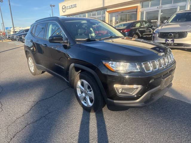 2018 Jeep Compass Latitude FWD photo