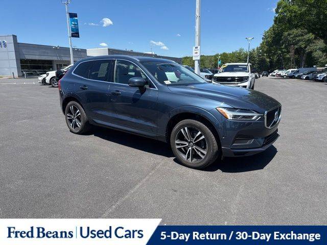 2018 Volvo XC60 Momentum AWD photo