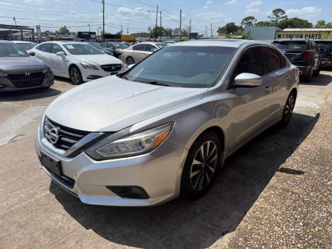 2017 Nissan Altima 2.5 SV FWD photo
