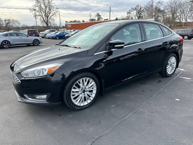2018 Ford Focus Titanium FWD photo