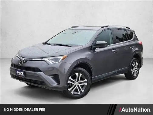 2018 Toyota RAV4 LE FWD photo