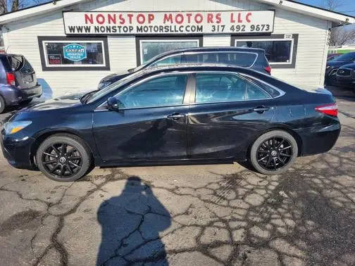 2016 Toyota Camry LE FWD photo