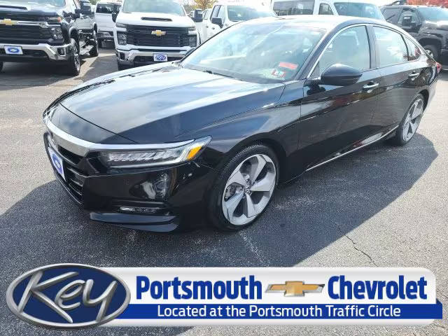 2018 Honda Accord Touring 2.0T FWD photo