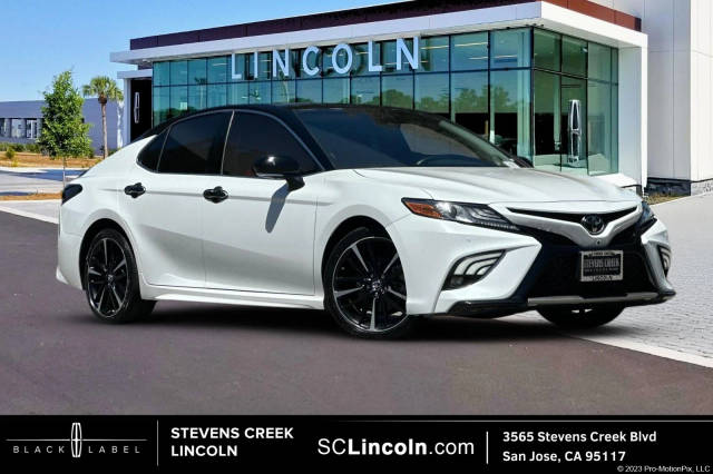 2018 Toyota Camry XSE V6 FWD photo