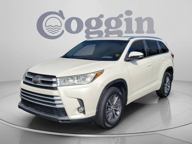 2018 Toyota Highlander XLE FWD photo