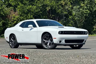 2018 Dodge Challenger SXT Plus RWD photo