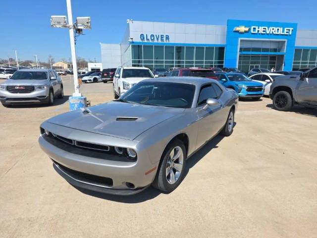 2018 Dodge Challenger SXT RWD photo