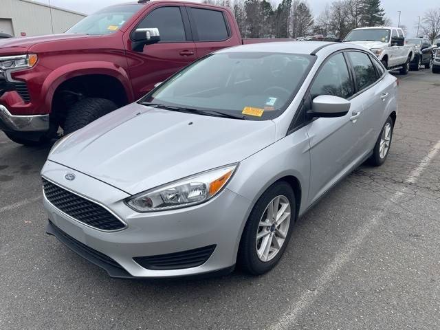 2018 Ford Focus SE FWD photo
