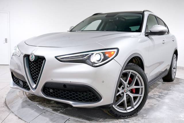 2018 Alfa Romeo Stelvio Sport AWD photo