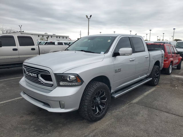 2018 Ram 1500 Sport 4WD photo