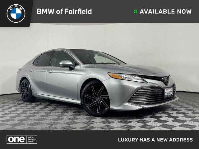 2018 Toyota Camry XLE V6 FWD photo