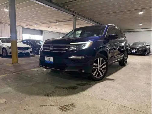 2018 Honda Pilot Touring AWD photo