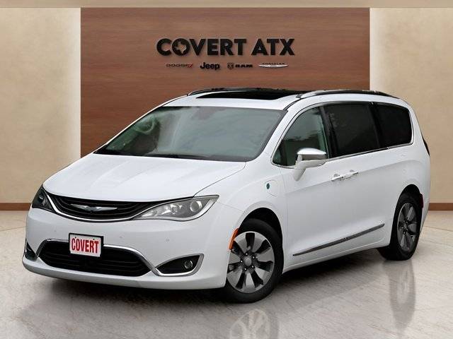 2018 Chrysler Pacifica Minivan Hybrid Limited FWD photo