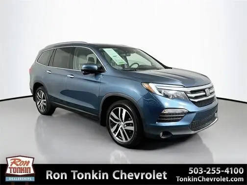 2018 Honda Pilot Touring AWD photo