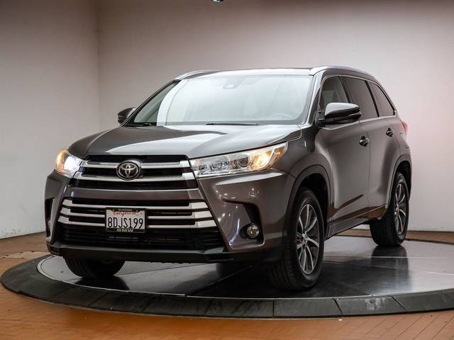 2018 Toyota Highlander XLE FWD photo