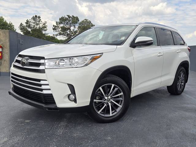 2018 Toyota Highlander XLE AWD photo