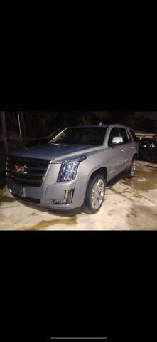 2018 Cadillac Escalade Luxury RWD photo