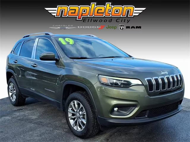 2019 Jeep Cherokee Latitude Plus 4WD photo