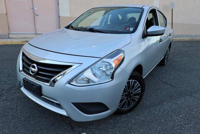 2018 Nissan Versa S FWD photo