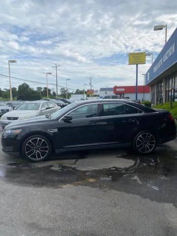 2017 Ford Taurus SEL AWD photo