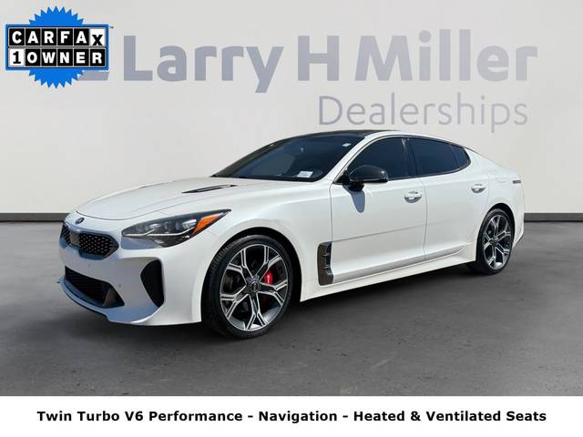2018 Kia Stinger GT2 RWD photo