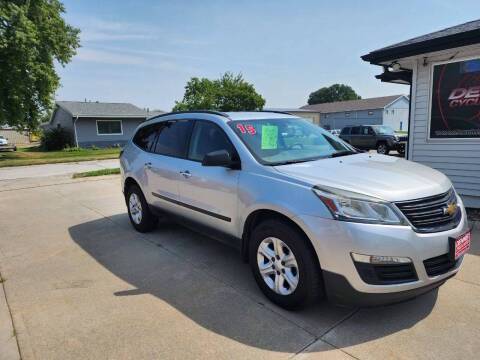 2015 Chevrolet Traverse LS FWD photo