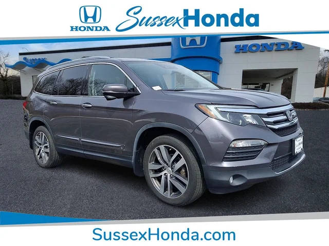 2018 Honda Pilot Touring AWD photo