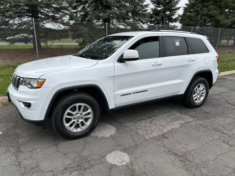 2018 Jeep Grand Cherokee Laredo E 4WD photo