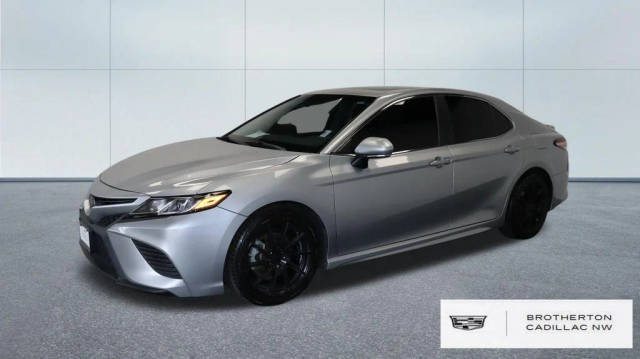 2018 Toyota Camry SE FWD photo