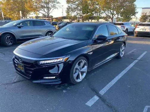 2018 Honda Accord Touring 2.0T FWD photo