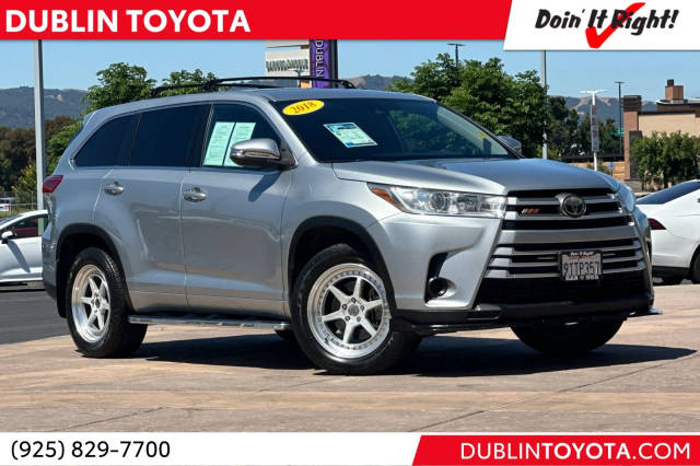 2018 Toyota Highlander LE AWD photo