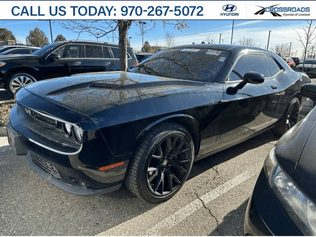 2018 Dodge Challenger SXT RWD photo