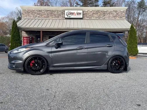 2018 Ford Fiesta ST FWD photo
