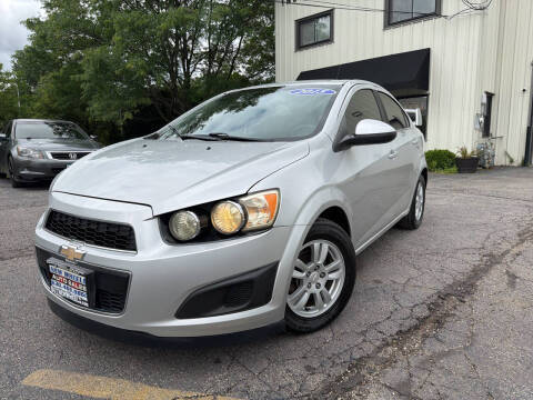 2015 Chevrolet Sonic LT FWD photo