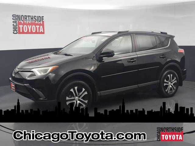 2018 Toyota RAV4 LE AWD photo