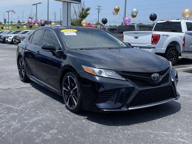 2018 Toyota Camry XSE V6 FWD photo